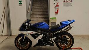 Yamaha YZF R1 (2002 - 03) 