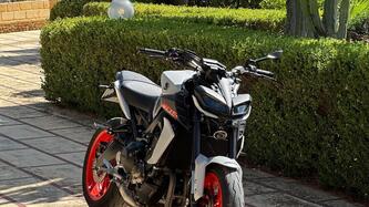 Yamaha MT-09 (2017 - 20) usata