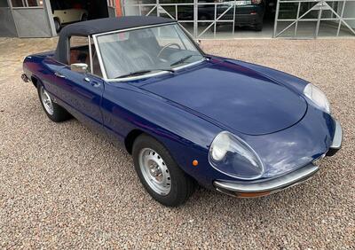 Alfa Romeo Spider Tronca 1300 Junior   epoca
