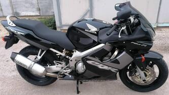 Honda CBR 600 F4i epoca