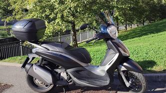 Piaggio Beverly 350 SportTouring ie ABS (2011 - 17)