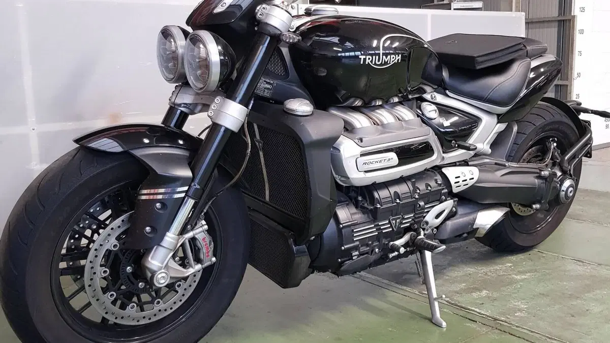 Triumph Rocket 3 R (2019 - 20) 