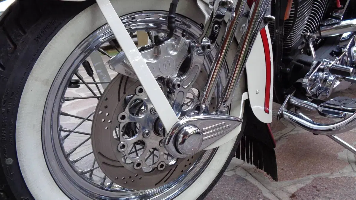Harley-Davidson   (2)