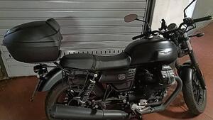 Moto Guzzi V7 III Stone (2017 - 20)