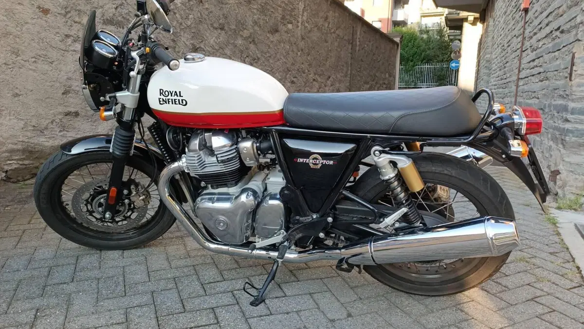 Royal Enfield Interceptor 650 (2021 - 26)  (4)