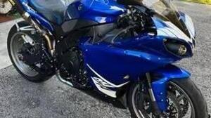 Yamaha YZF R1 (2009 - 11) 