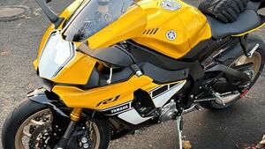 Yamaha YZF R1 60th Anniversary (2015 - 16) 