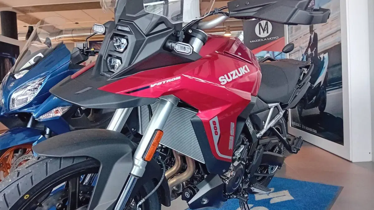 Suzuki V-Strom 800SE (2025 - 26)  (2)