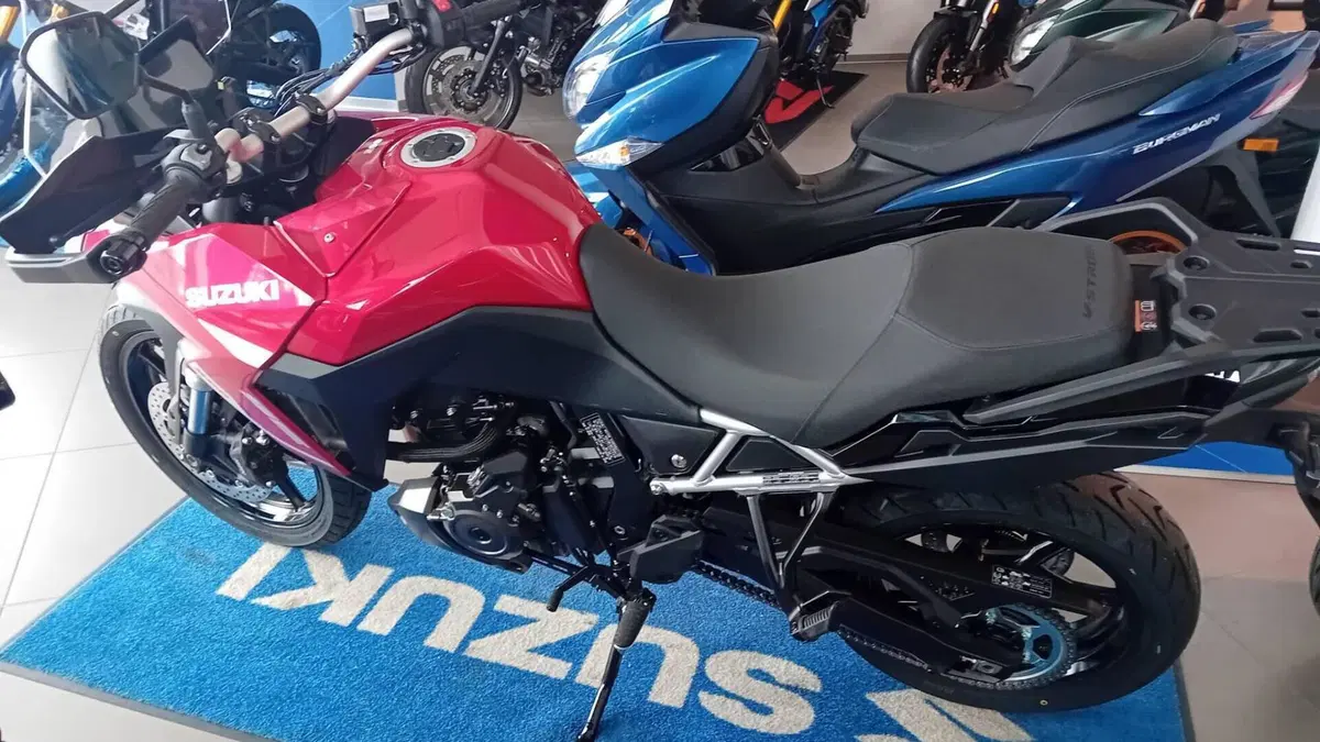 Suzuki V-Strom 800SE (2025 - 26)  (3)