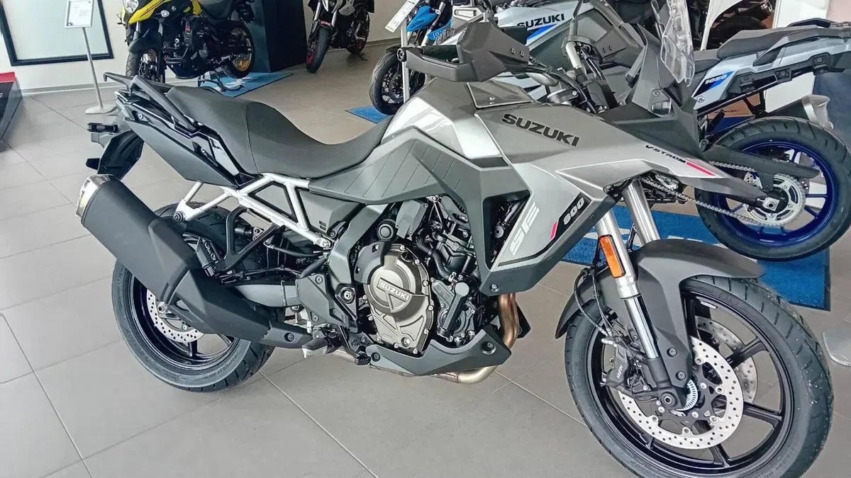 Suzuki V-Strom 800SE (2025 - 26)  (4)