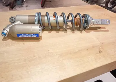 AMMORTIZZATORE KAYABA PER BETA RR 2T 4 T DAL 2020 - Annuncio 9865715