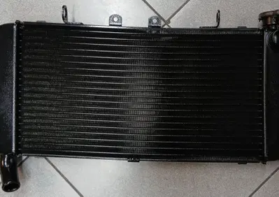19010MV9003 Radiatore HONDA CBR 600F 91/93 - Annuncio 9865737