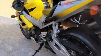Honda CBR 900 RR Fireblade (2000 - 01) usata
