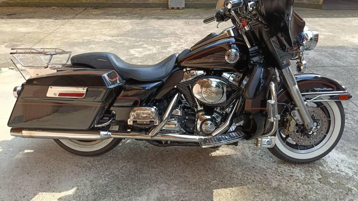 Harley-Davidson 1450 Electra Glide Ultra Classic (1999 - 02) - FLHTCUI  (4)