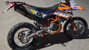KTM 690 Enduro R (2009 - 11)  (3)