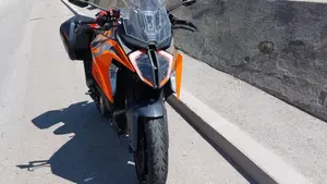 KTM 1290 Super Duke GT (2022 - 25)  (4)