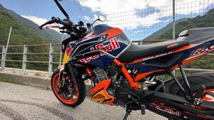 KTM 890 Duke R (2020) 