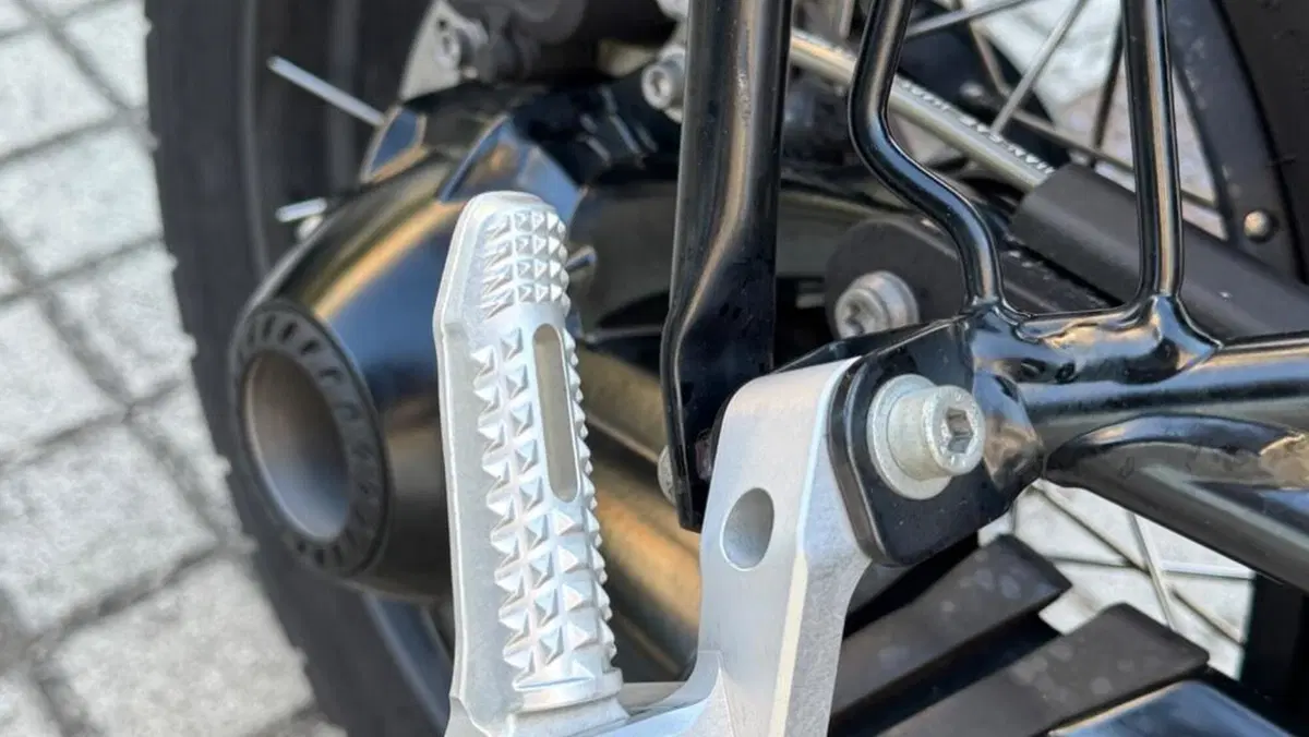 Bmw R nineT Scrambler (2021 - 24)  (17)