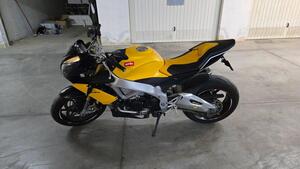 Aprilia Tuono V4 R APRC (2011 - 13) 