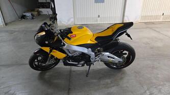 Aprilia Tuono V4 R APRC (2011 - 13) usata