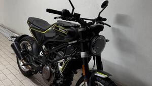 Husqvarna Svartpilen 401 (2018 - 19) 