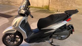 Piaggio Beverly 300 S (2021) usata