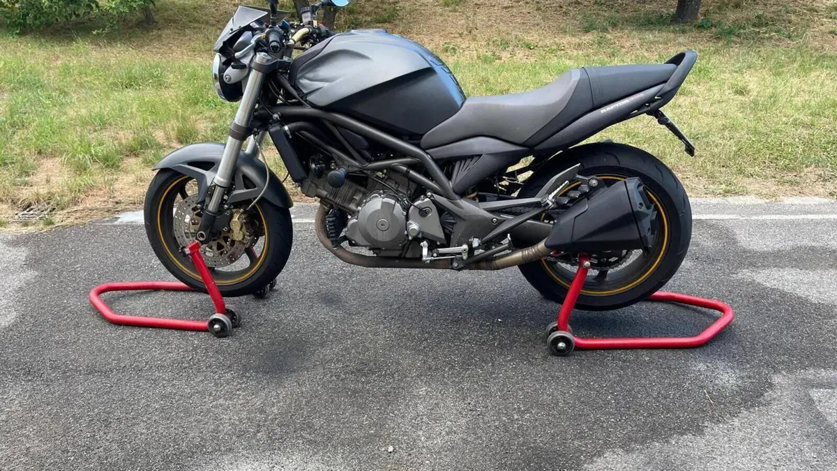 Cagiva Raptor 1000 (2000 - 05)  (5)