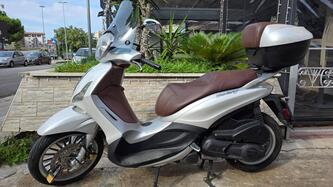 Piaggio Beverly 300 i.e. ABS-ASR (2016 - 20) usata