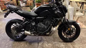 Yamaha MT-07 (2021 - 24)  (2)