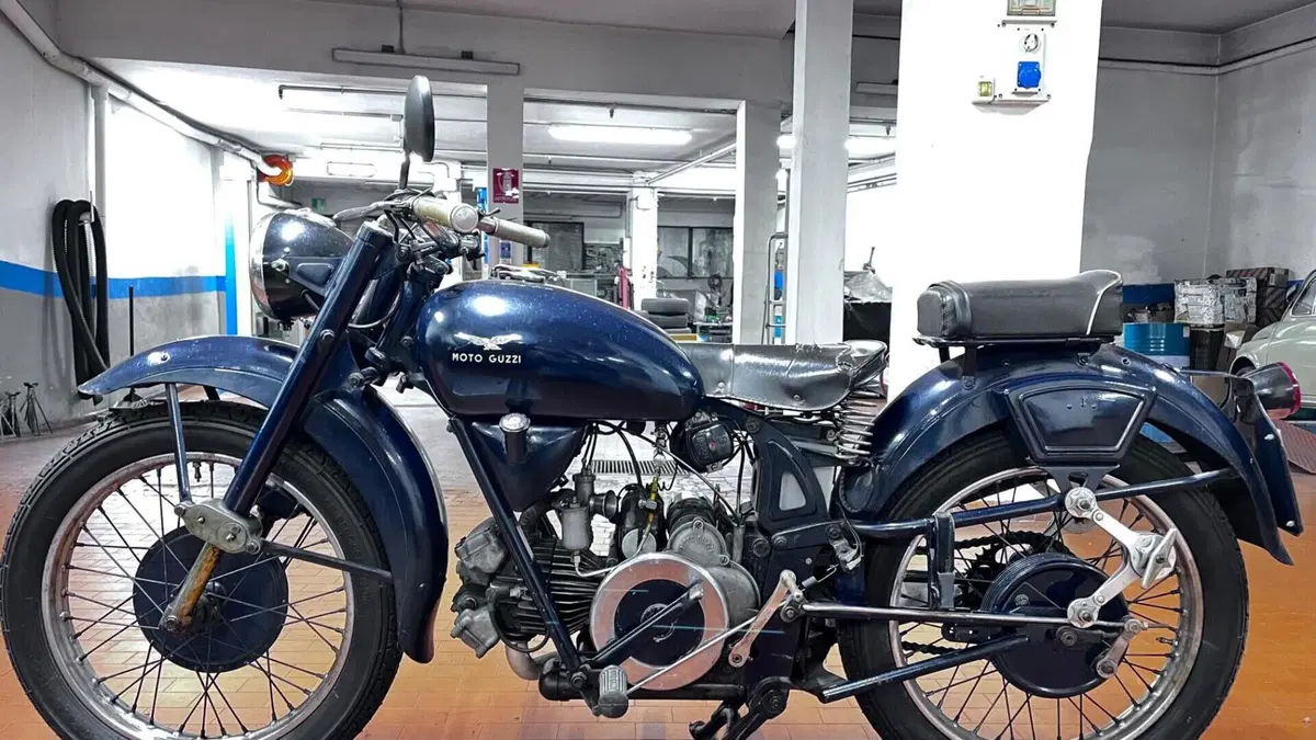 Moto Guzzi   (4)