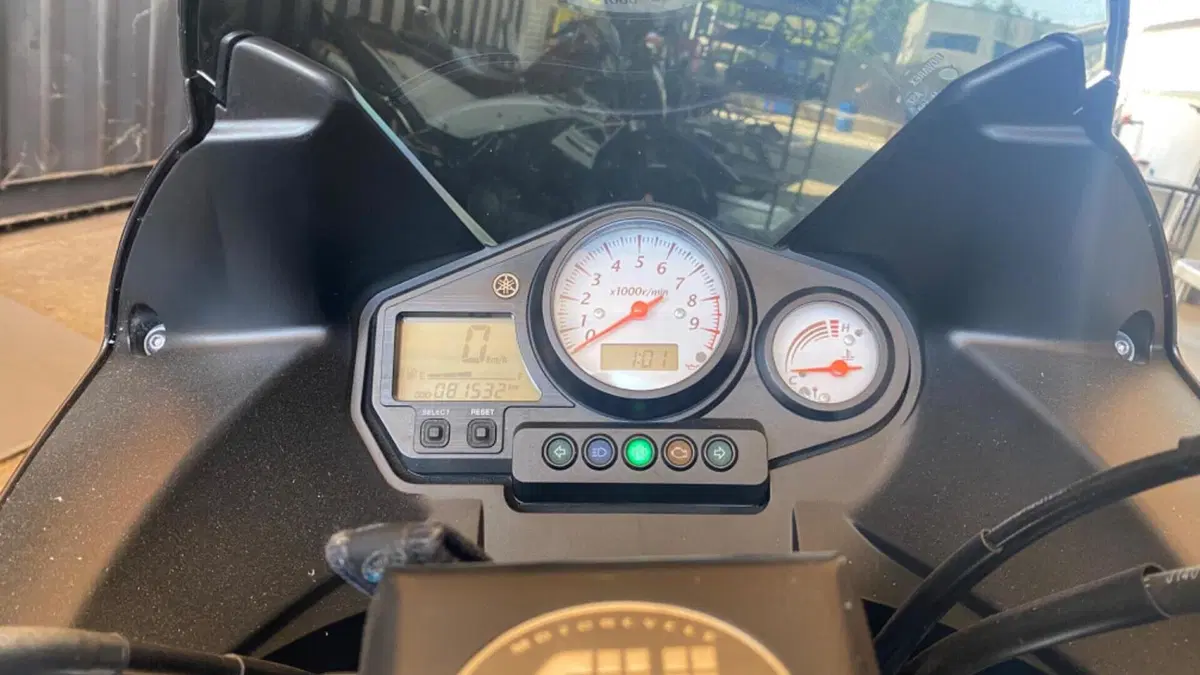 Yamaha TDM 900 (2002 - 14)  (2)
