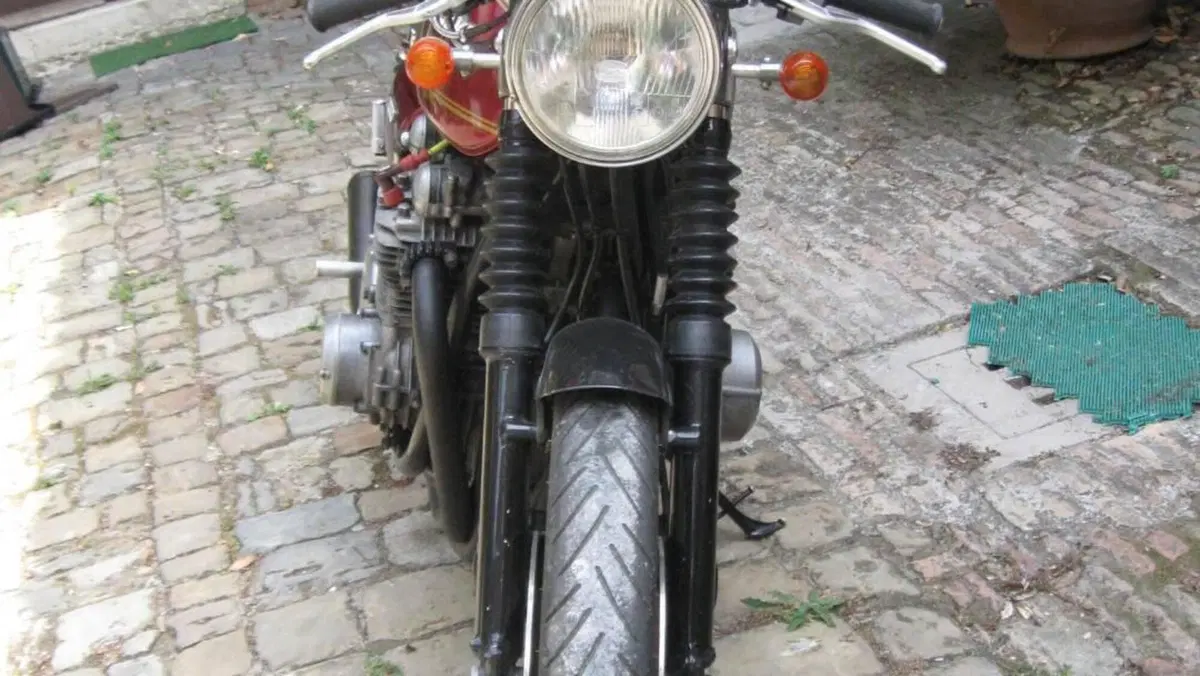 Kawasaki Z 1000 (1977 - 80)  (3)