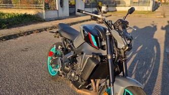 Yamaha MT-09 (2021 - 23) usata
