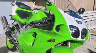 Kawasaki Ninja 750 ZX-7R (1996 - 00) usata