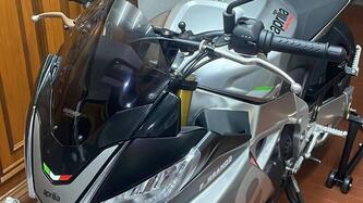 Aprilia Tuono V4 (2021 - 24) usata