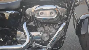 Harley-Davidson 883 SuperLow (2017 - 20) - XL 883L  (4)