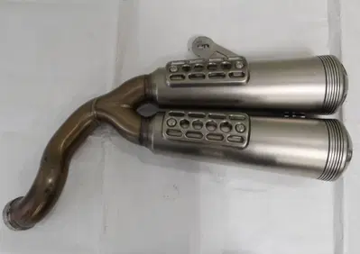Silenziatore terminale AKRAPOVIC - Annuncio 9868312