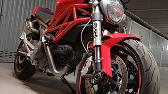 Ducati Monster 696 Plus (2007 - 14) usata