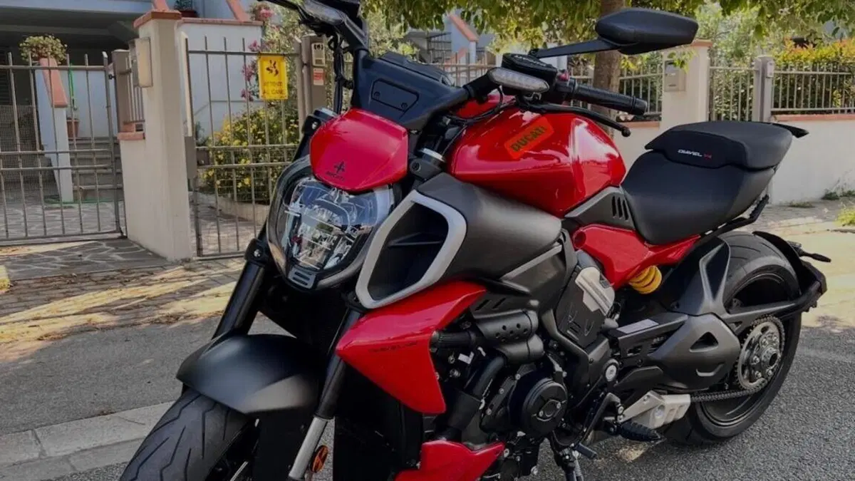 Ducati Diavel V4 (2023 - 26)  (3)