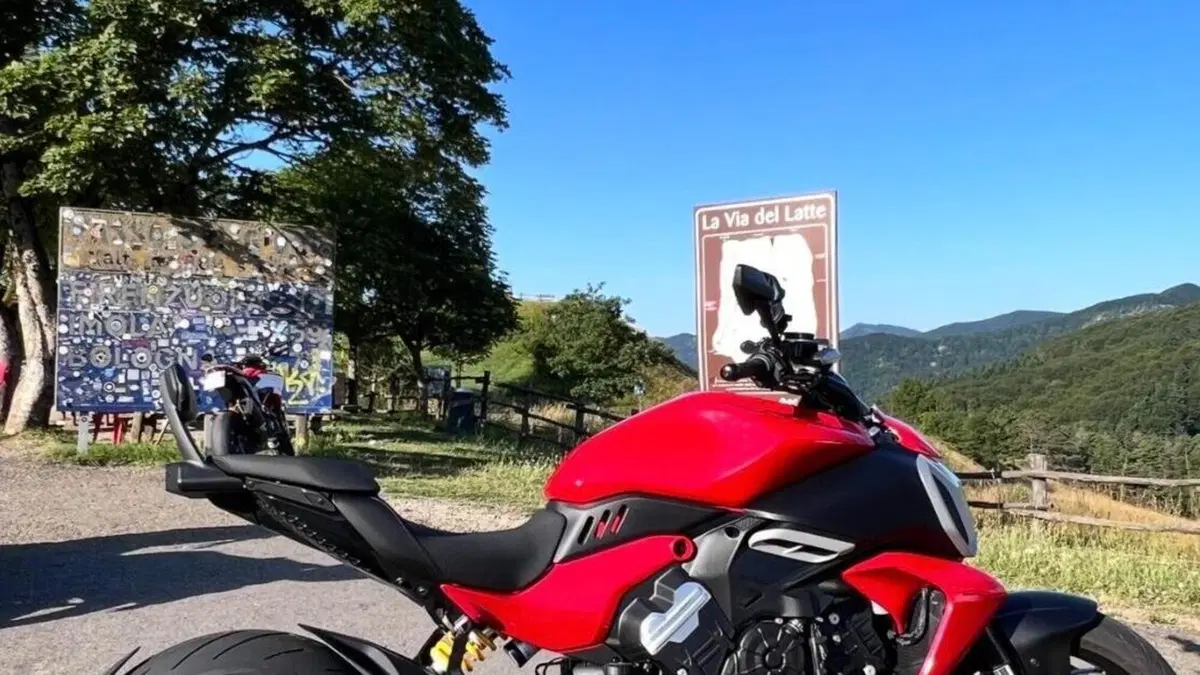 Ducati Diavel V4 (2023 - 26)  (4)