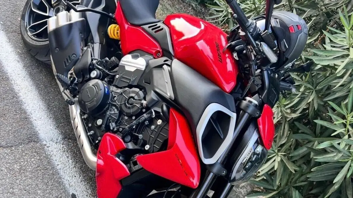 Ducati Diavel V4 (2023 - 26)  (10)
