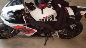 Aprilia RSV4 R (2009 - 12) 