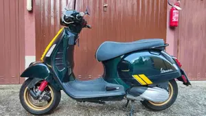 Vespa GTS 300 Super Racing Sixties Hpe (2021 - 22) 