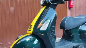 Vespa GTS 300 Super Racing Sixties Hpe (2021 - 22)  (2)