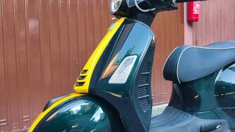 Vespa GTS 300 Super Racing Sixties Hpe (2021 - 22) usata