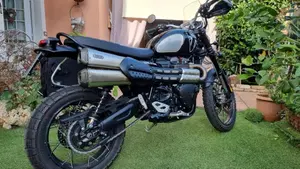 Triumph Scrambler 1200 XE Bond Edition (2020)  (3)