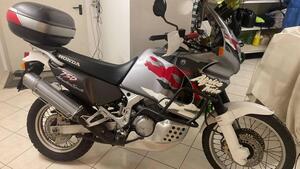 Honda Africa Twin XRV 750 (1996 - 02) 