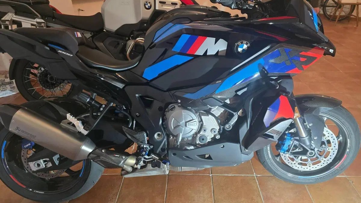 Bmw M 1000 XR (2024 - 27)  (4)