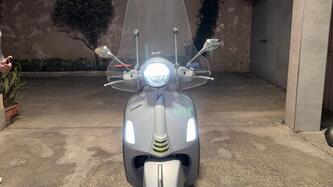 Vespa GTS 300 Super (2023 - 24) usata