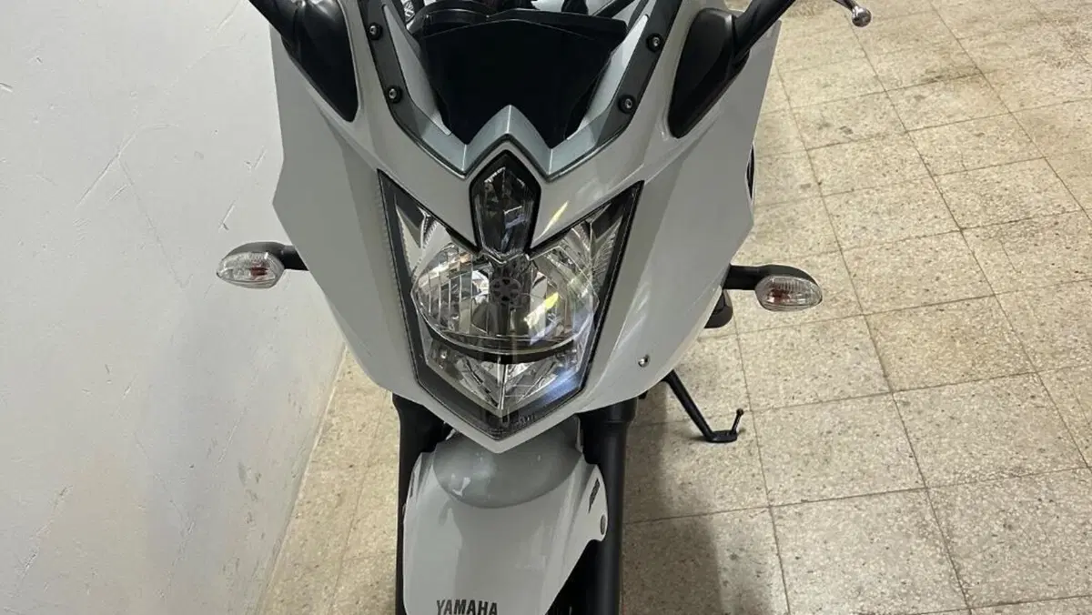 Yamaha XJ6 Diversion ABS (2009 - 15)  (4)